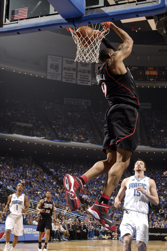 kobe bryant dunking on someone. 2010 Kobe Bryant elevates for